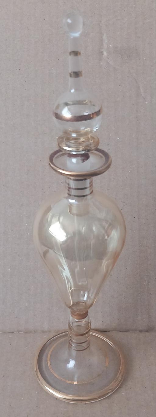 Buy & Sell Thatto Heath Saint Helens - Photos for ornate gold detail glass perfume bottle