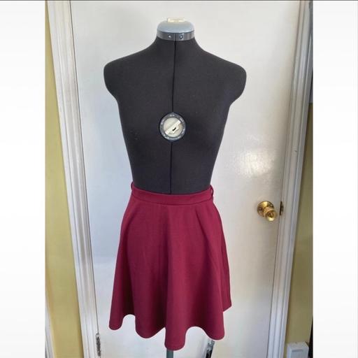 Buy & Sell Roehampton South West London - Photos for Burgundy skaker skirt