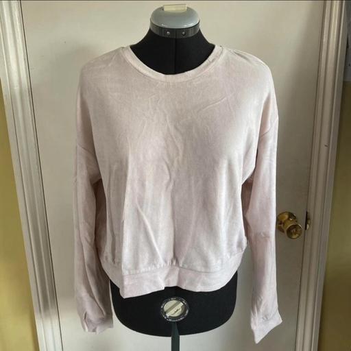 Buy & Sell Roehampton South West London - Photos for Pink velvet sweatshirt