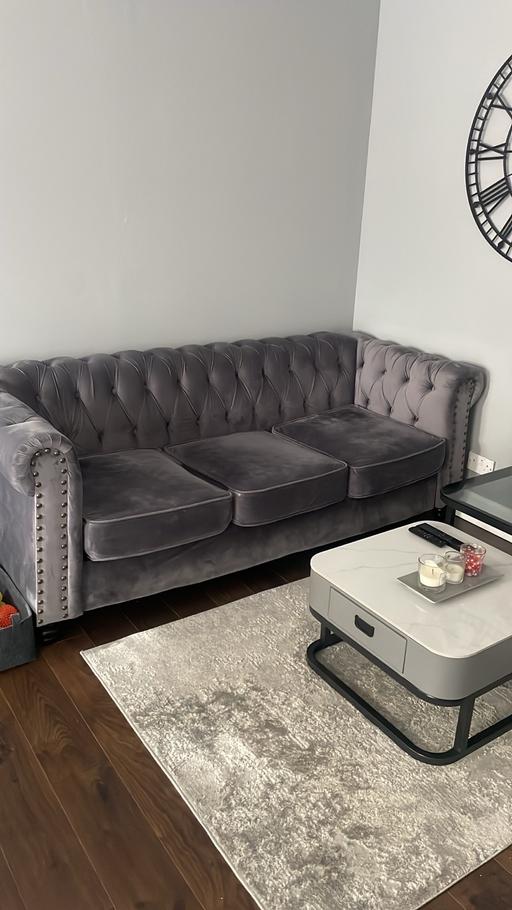 Buy & Sell Colyers South East London - Photos for 3 seater sofa
