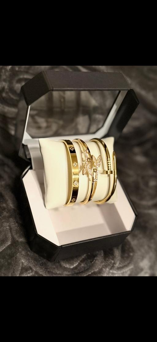 Buy & Sell Leamore Walsall - Photos for Beautiful 3 piece bracelet set brand new