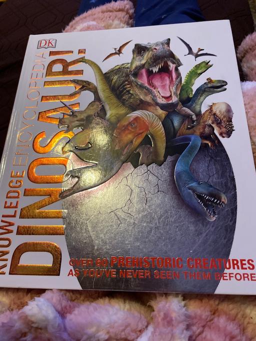 Buy & Sell Rowley Village Sandwell - Photos for Dinosaur encyclopaedia book