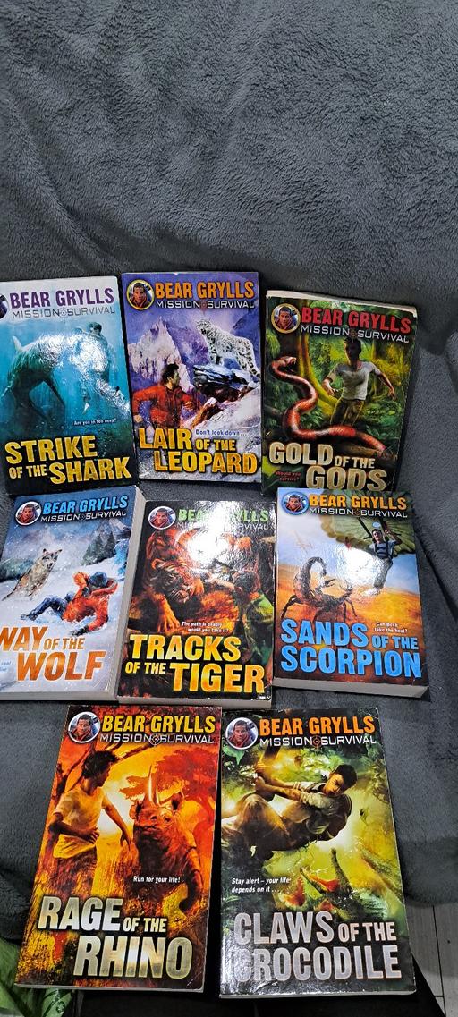 Buy & Sell Sutton Coldfield Birmingham - Photos for Bear Grylla books x8 books