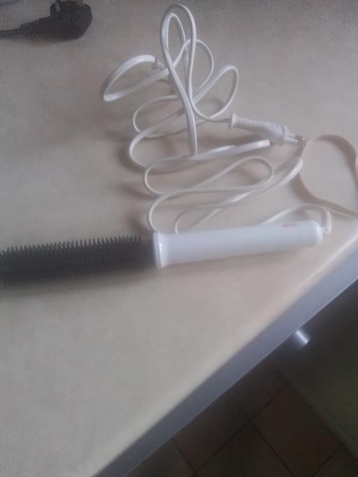 Buy & Sell Streetly Walsall - Photos for NEW BRAUN HAIR CURLER WITH TWO PIN PLUG