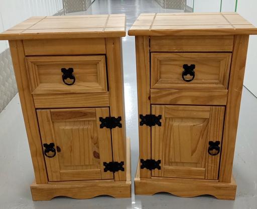 Buy & Sell Yardley Birmingham - Photos for PAIR OF CORONA PINE BEDSIDE CABINETS