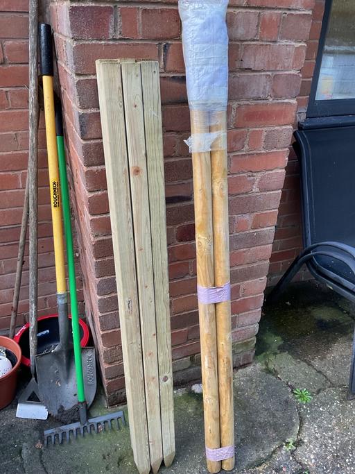 Buy & Sell Telford Telford and Wrekin - Photos for Tree Stakes