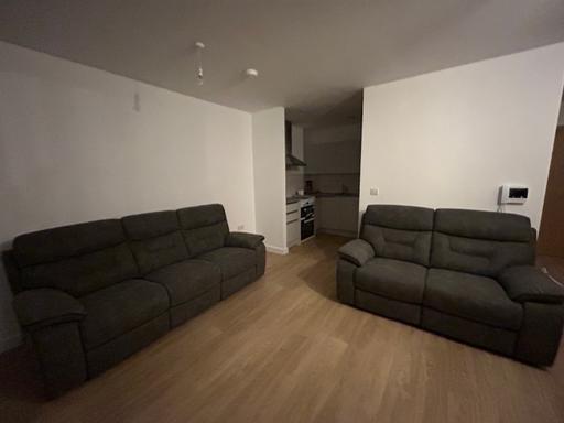 Buy & Sell Stepney East London - Photos for DFS reclining sofa (pepper) 3+2 USB