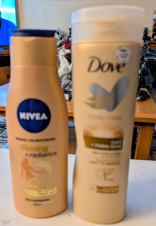 Buy & Sell Georgetown Blaenau Gwent - Photos for 2 X tanning agents dove care and disable glow