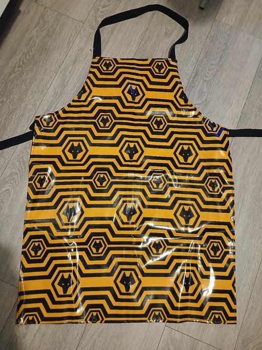 Buy & Sell Darlaston Walsall - Photos for WOLVERHAMPTON WANDERERS COOKING APRON