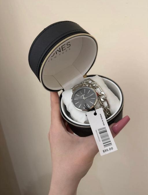Buy & Sell Shrewsbury Shropshire - Photos for Women’s jones New York watch gift set