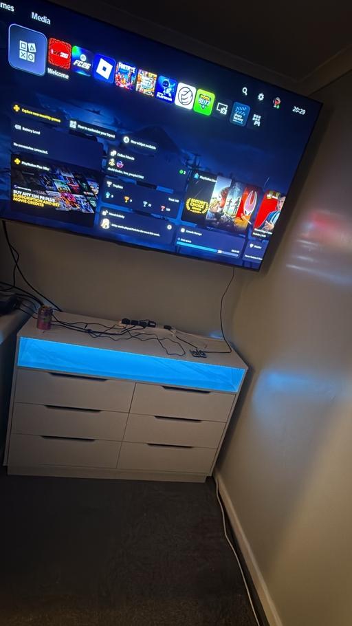 Buy & Sell Fairfield Stockton-on-Tees - Photos for Chest of 6 draws with LED