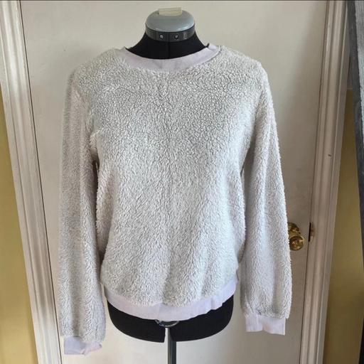 Buy & Sell Colliers Wood South West London - Photos for Teddy white jumper