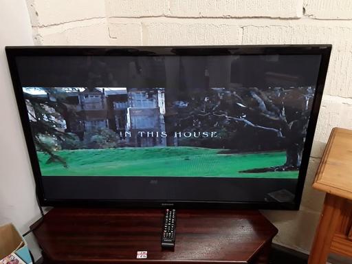 Buy & Sell Saint Pauls Trading Estate Tameside - Photos for Black 43-inch Samsung P843F4900 wall TV