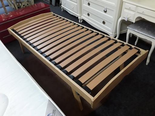 Buy & Sell Saint Pauls Trading Estate Tameside - Photos for 3ft Single oak trundle bed frame folding legs