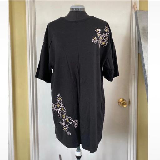 Buy & Sell Tooting Bec South West London - Photos for Oversize T-shirt / dress