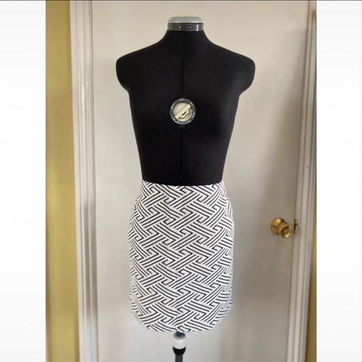 Buy & Sell Tooting Bec South West London - Photos for Pencil skirt