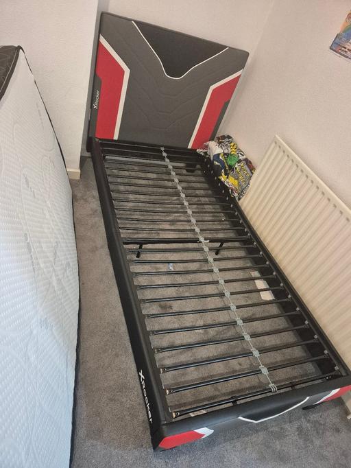 Buy & Sell Tyseley Birmingham - Photos for Rocker chromis single beds- red with mattress