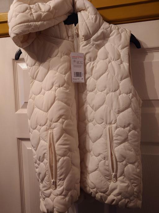 Buy & Sell Woodthorpe Charnwood - Photos for Girls cream padded gilet size 11-12 years