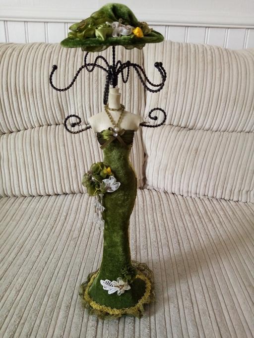 Buy & Sell Fallings Park Wolverhampton - Photos for Jewellery Holder