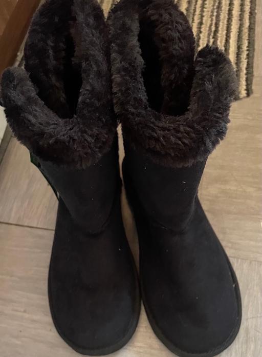 Buy & Sell Wigginton Tamworth - Photos for Ladies faux fur boots