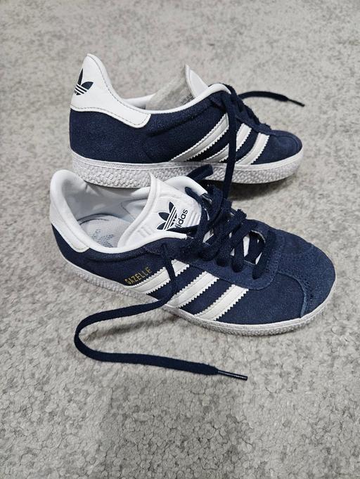 Buy & Sell Weston Point Halton - Photos for Size 13 ADIDAS gazelle navy trainers