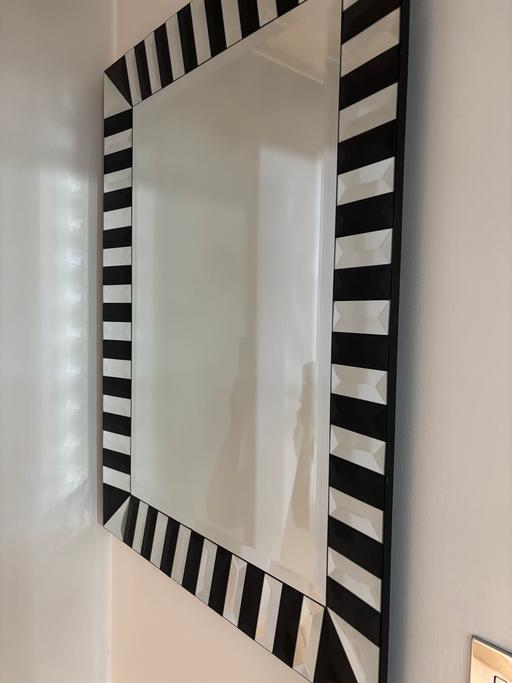 Buy & Sell Kings Hill Tonbridge and Malling - Photos for Stunning very heavy mirror