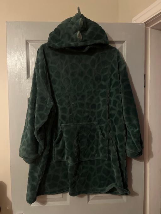 Buy & Sell Conisbrough Doncaster - Photos for Snood deep green age 13 years