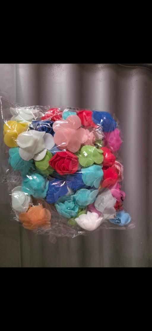 Classes Blackpool Town Centre Blackpool - Photos for Art & craft silk type roses NEW