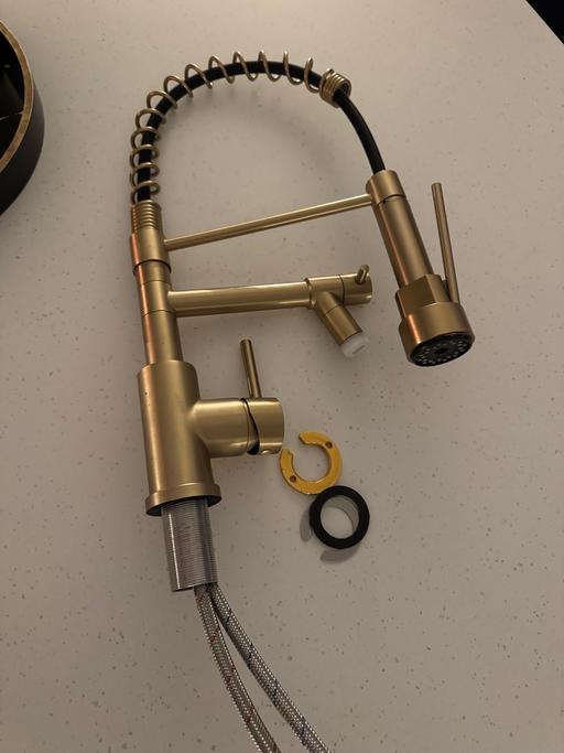 Buy & Sell Sutton Weaver Cheshire West and Chester - Photos for Gold Kitchen Tap