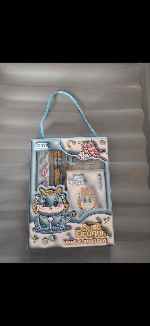 Buy & Sell Blackpool Town Centre Blackpool - Photos for Small dragon stationery set BNWT