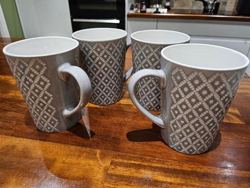 Buy & Sell Compton Wolverhampton - Photos for 4 Large mugs NEXT