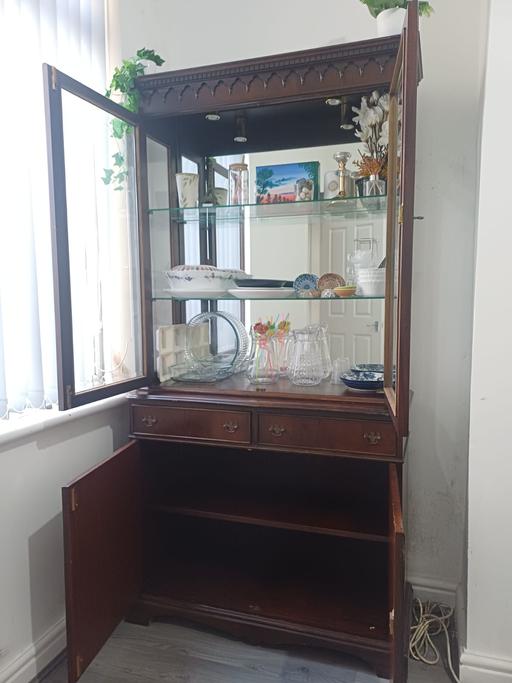 Buy & Sell Walsall Town Centre Walsall - Photos for URGENT-Vintage Wooden Display Cabinet