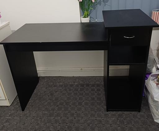 Buy & Sell Walsall Town Centre Walsall - Photos for URGENT Computer Desk - Yaheetech