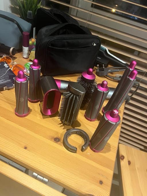 Buy & Sell Bedford Park West London - Photos for Dyson hair wrap multi styler and dryer