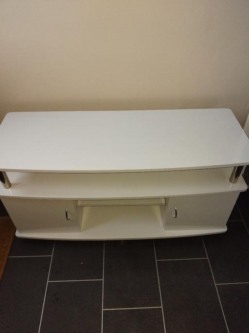 Buy & Sell Dudley Town Centre Dudley - Photos for tv unit gloss white