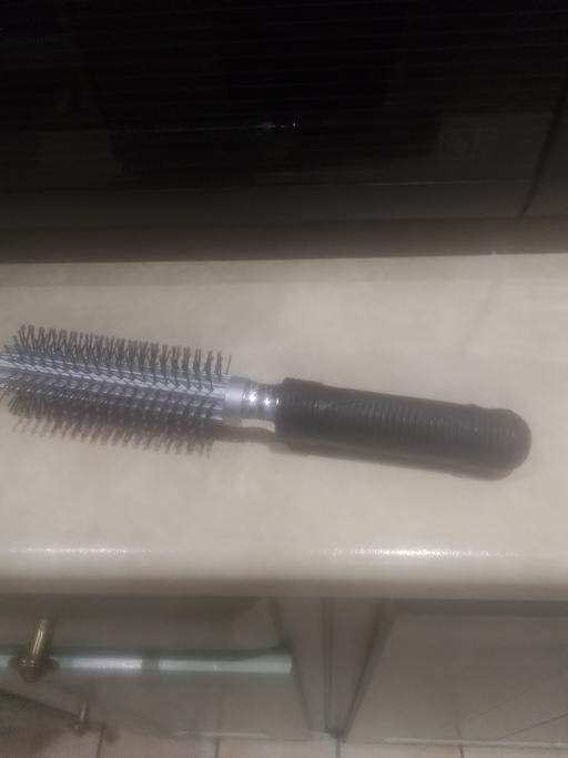 Buy & Sell Aldridge Walsall - Photos for LADIES NEW QUALITY HAIRBRUSH