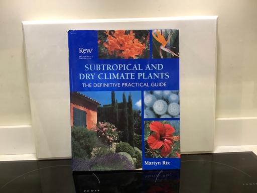 Buy & Sell Harborne Birmingham - Photos for 5 ASSORTED GARDENING BOOKS - IN GREAT CONDITI