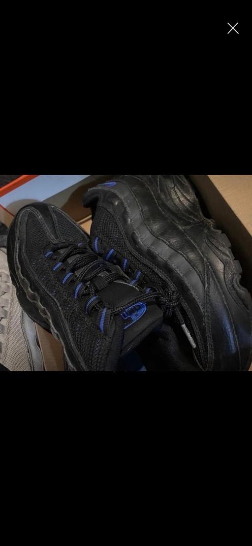 Buy & Sell Wednesbury Sandwell - Photos for Nike trainers size 5 an half