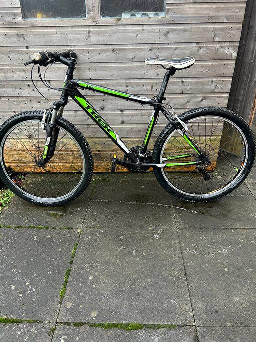 Buy & Sell Willenhall Walsall - Photos for Adult mountain bike ( TREK )