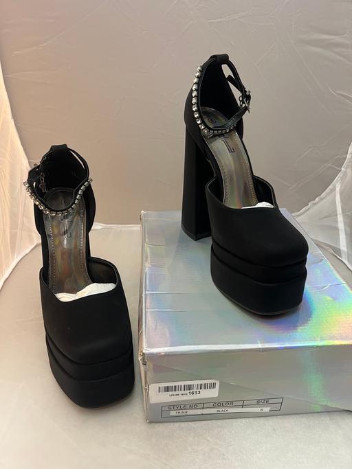 Buy & Sell Welling Bexley - Photos for TRIXIE black platform Heels UK 6