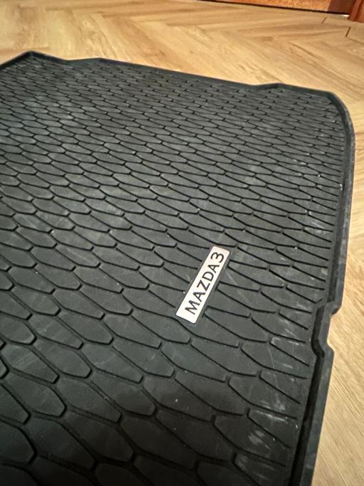 Vehicles Brampton Bierlow Rotherham - Photos for Genuine Mazda 3 Rubber Bootliner