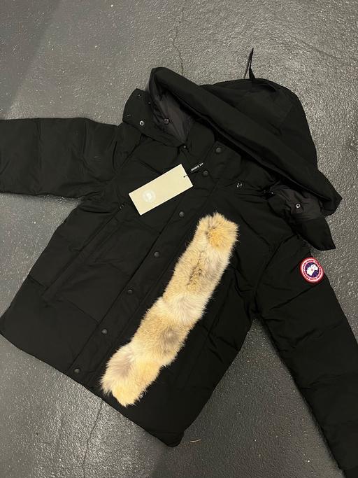 Buy & Sell Edmonton North London - Photos for Canada goose