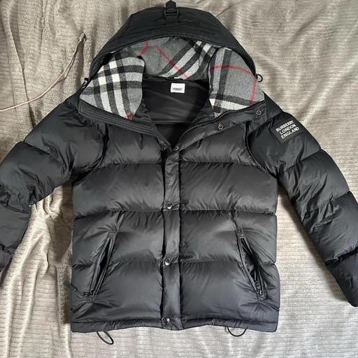Buy & Sell Upper Edmonton North London - Photos for Burberry jacket