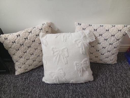 Buy & Sell Parkgate Rotherham - Photos for cushions