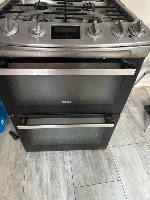Buy & Sell Enfield North London - Photos for Electric oven and gas hob .