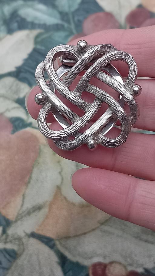 Buy & Sell Warndon Worcester - Photos for vintage scarf clip