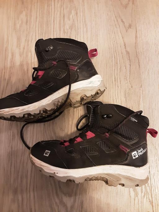 Buy & Sell Thatto Heath Saint Helens - Photos for hiking boots