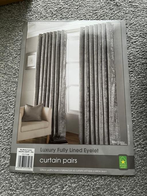Buy & Sell Kirkby Knowsley - Photos for Brand new unused grey crushed velvet curtains