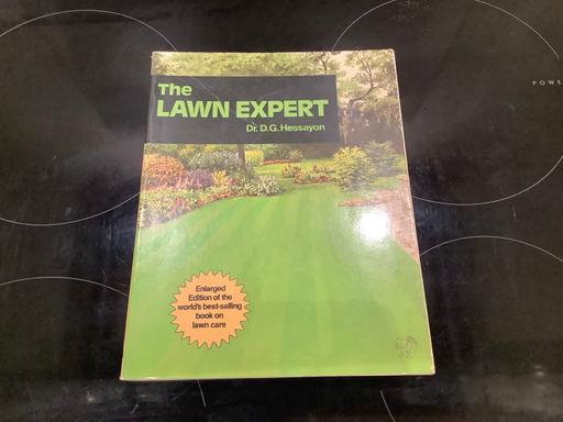 Buy & Sell Harborne Birmingham - Photos for 6 GARDENING BOOKS BY DR D G HESSAYON