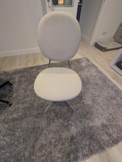 Buy & Sell Hampton Richmond upon Thames - Photos for IKEA light grey swivel chair